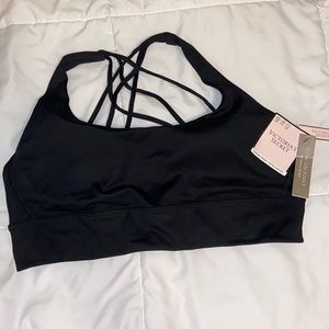 Victoria Secret NWT Flow On Point Sports Bra XL